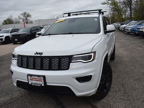 Used 2022 Jeep Grand Cherokee Laredo X AWD/4WD image 12