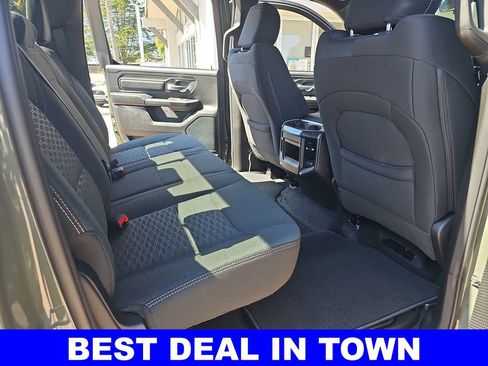 New 2026 RAM 1500 Express AWD/4WD image 11