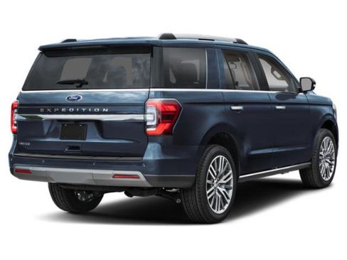 Used 2023 Ford Expedition Limited AWD/4WD image 2