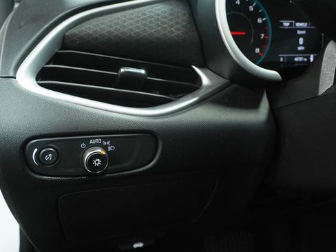 Used 2024 Chevrolet Malibu LT FWD image 21