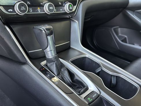 Used 2020 Honda Accord Sport image 24