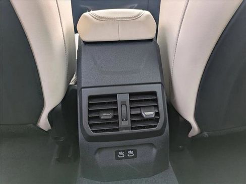Used 2025 BMW 228i xDrive w/ Technology Package AWD/4WD image 17
