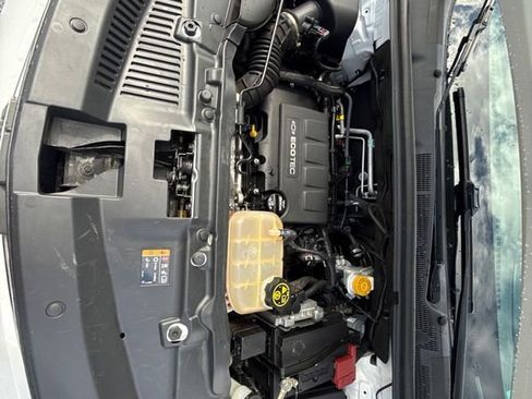 Used 2019 Chevrolet Trax LS FWD image 27
