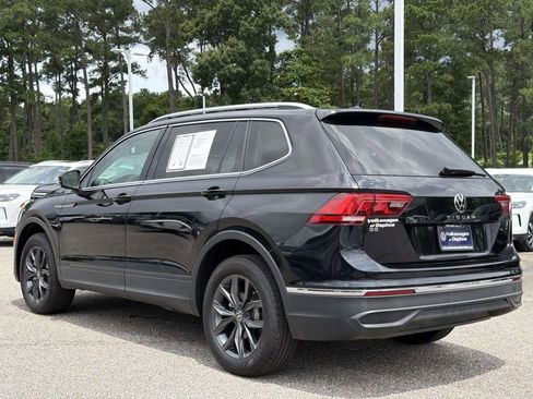 Used 2024 Volkswagen Tiguan SE FWD image 30