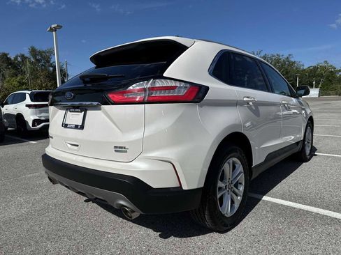 Used 2019 Ford Edge SEL w/ Equipment Group 201A FWD image 6