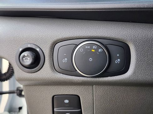 New 2026 Ford Transit 250 148 Medium Roof image 21