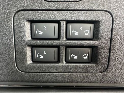 New 2026 Nissan Armada PRO-4X w/ Captain's Chari Seat Package image 31