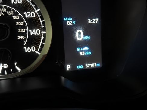 Used 2021 Toyota Corolla LE FWD image 20