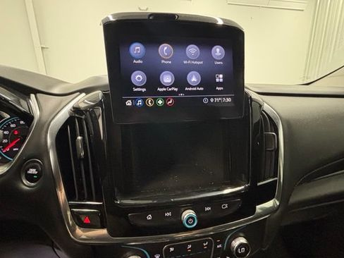 Used 2020 Chevrolet Traverse LT FWD image 27
