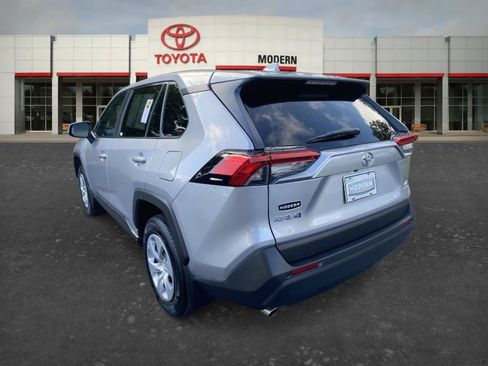 Certified 2022 Toyota RAV4 LE AWD/4WD image 7