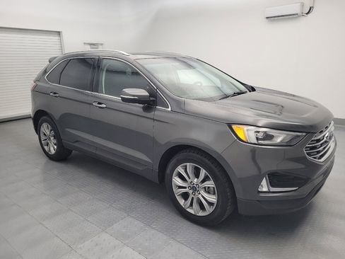 Used 2019 Ford Edge Titanium AWD/4WD image 11