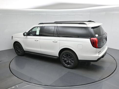 New 2026 Ford Expedition Max Platinum w/ Stealth Appearance Package AWD/4WD image 42