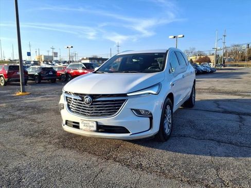 Used 2024 Buick Enclave Premium image 38