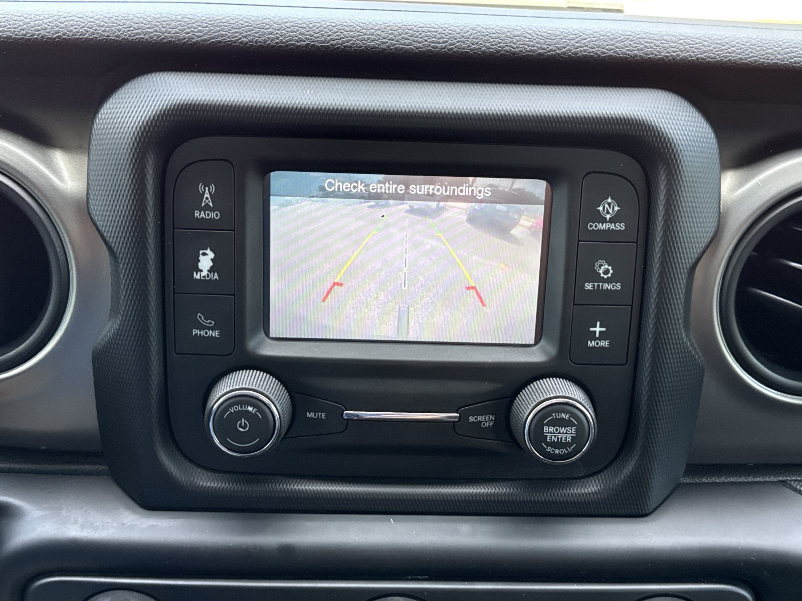 Used 2018 Jeep Wrangler Unlimited Sport S AWD/4WD image 22