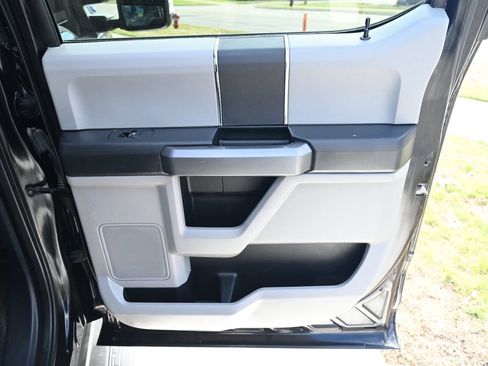 Used 2021 Ford F250 XLT w/ Camper Package image 38