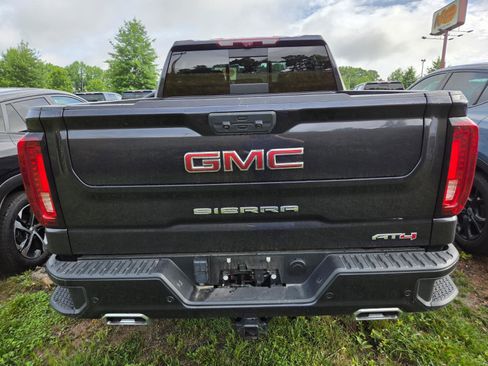 Used 2022 GMC Sierra 1500 AT4 w/ AT4 Premium Package AWD/4WD image 9