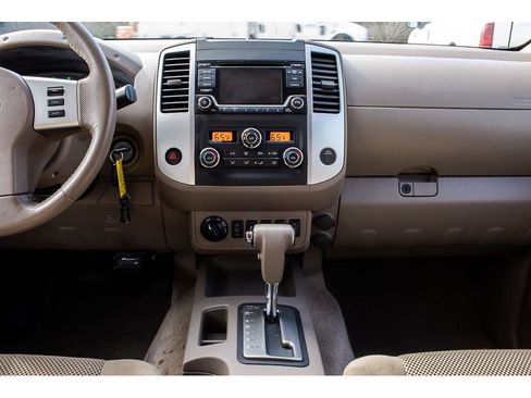 Used 2016 Nissan Frontier SV w/ SV Value Truck Package image 15