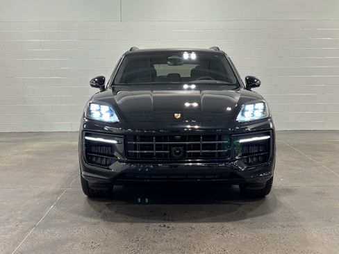 New 2026 Porsche Cayenne GTS AWD/4WD image 10