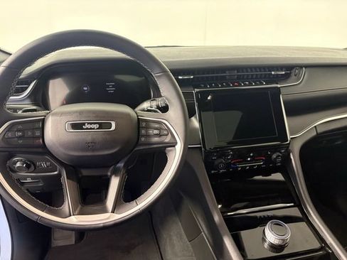 Used 2023 Jeep Grand Cherokee L Laredo AWD/4WD image 27