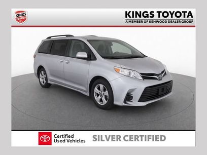 Certified 2018 Toyota Sienna LE