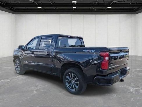 Used 2022 Chevrolet Silverado 1500 RST AWD/4WD image 3