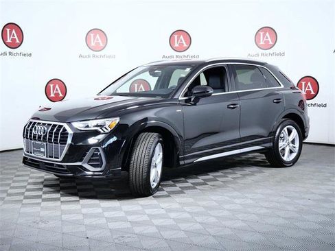 Used 2024 Audi Q3 2.0T Premium Plus image 4