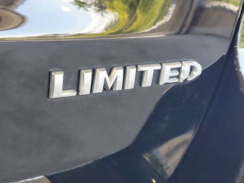 Used 2018 Jeep Grand Cherokee Limited image 6