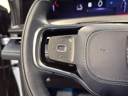 Used 2024 Lincoln Nautilus Reserve image 20