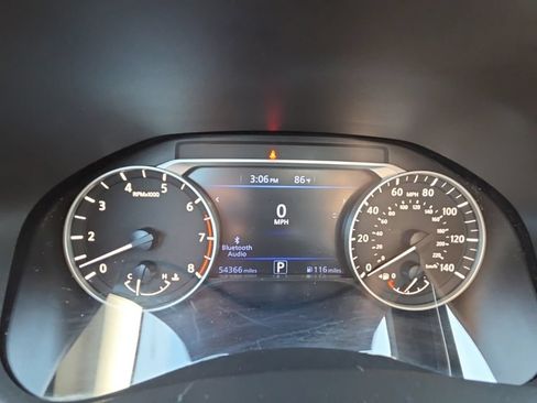 Used 2024 Nissan Altima 2.5 SR FWD image 33