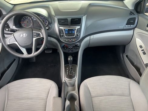 Used 2017 Hyundai Accent SE FWD image 17