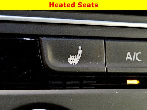 Used 2022 Volkswagen Atlas SE image 26