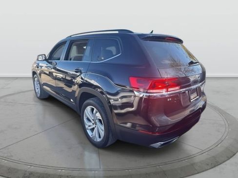 Used 2022 Volkswagen Atlas SE image 3