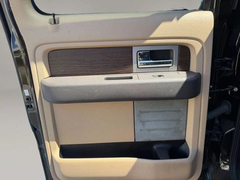 Used 2013 Ford F150 Lariat w/ Lariat Chrome Pkg AWD/4WD image 12