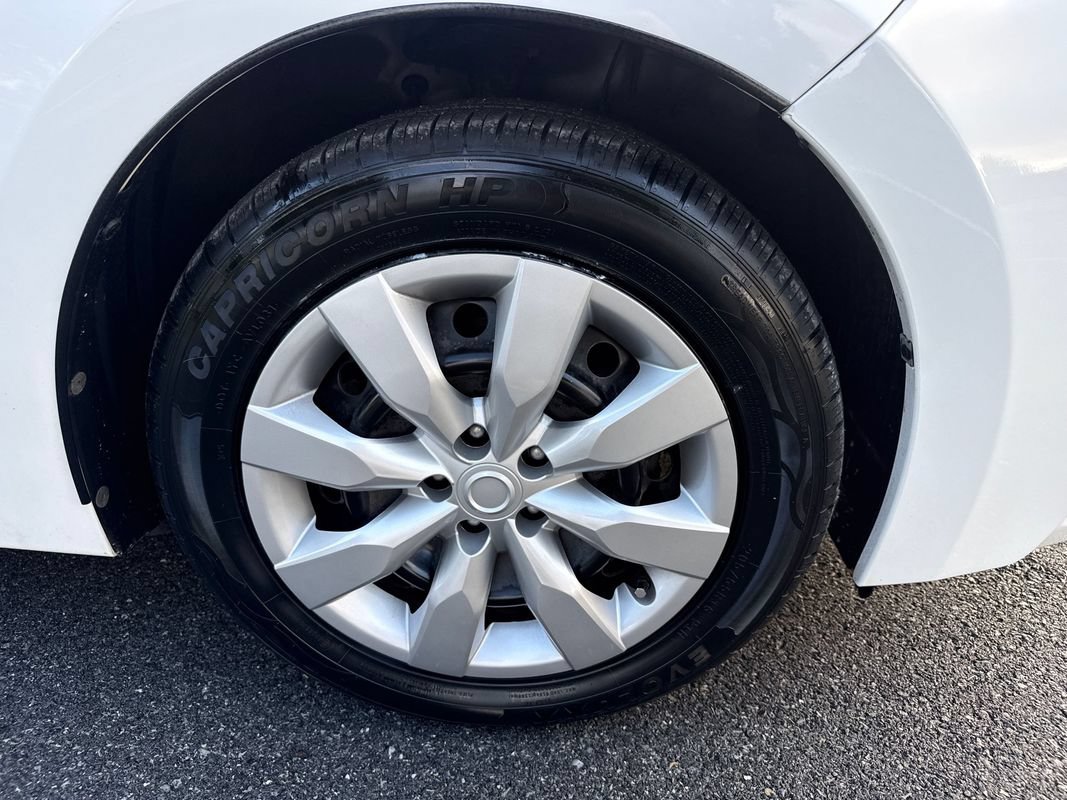 Used 2016 Toyota Corolla LE FWD image 28