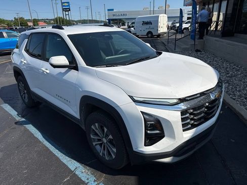 Used 2025 Chevrolet Equinox LT w/ Convenience Package II AWD/4WD image 7