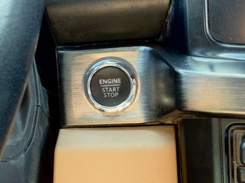 Used 2024 Ford F250 Lariat w/ Chrome Package AWD/4WD image 20