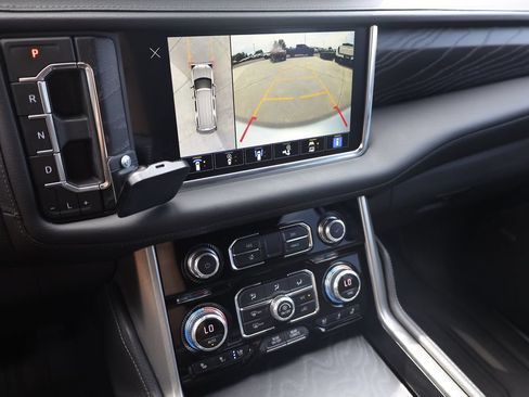 Used 2022 GMC Yukon Denali w/ Denali Ultimate Package AWD/4WD image 15