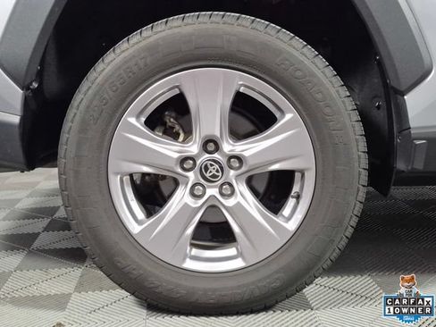Used 2024 Toyota RAV4 XLE FWD image 27