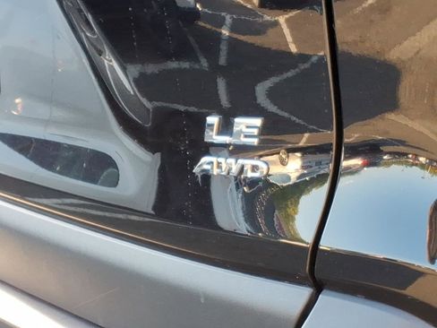 Certified 2024 Toyota RAV4 LE AWD/4WD image 7