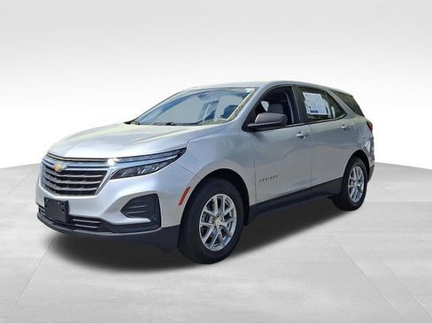 Used 2022 Chevrolet Equinox LS AWD/4WD image 30