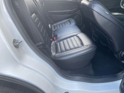 Used 2023 Ford Edge SEL image 24