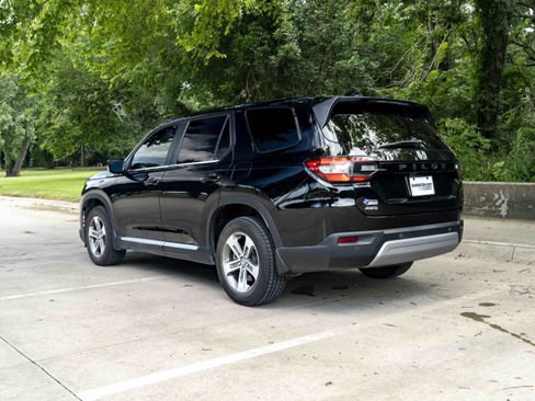 Used 2023 Honda Pilot EX-L image 7