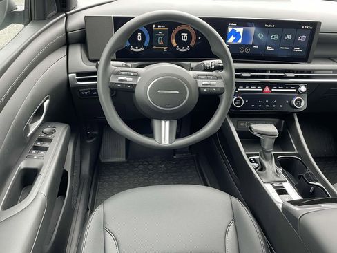 Used 2026 Hyundai Santa Cruz SEL FWD image 10