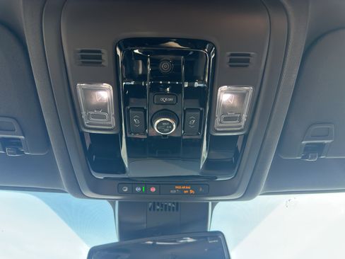 Used 2026 GMC Yukon XL Elevation AWD/4WD image 28