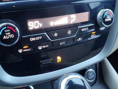 Used 2020 Nissan Murano Platinum image 17