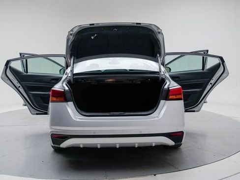 Used 2024 Nissan Altima 2.5 SV image 24