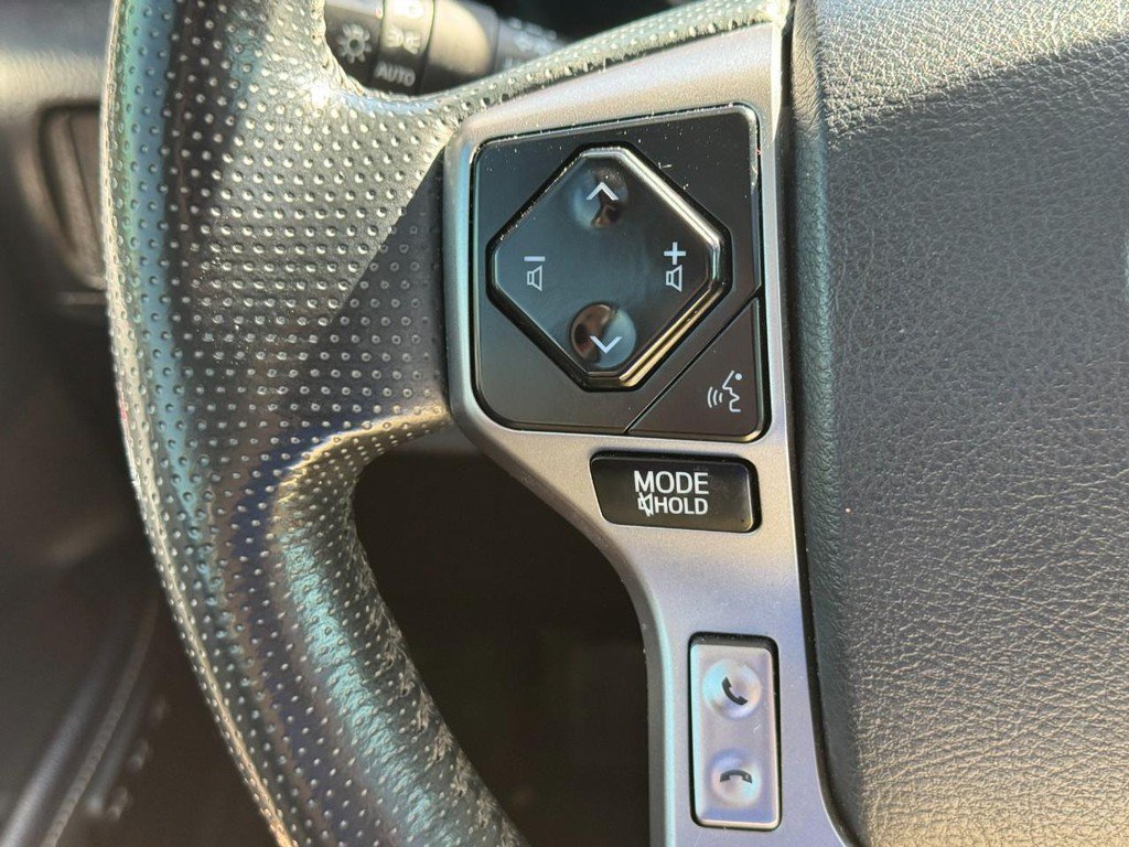 Used 2024 Toyota 4Runner Limited AWD/4WD image 28