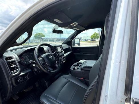 Used 2023 RAM 2500 Tradesman image 3