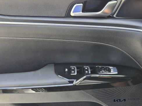 Certified 2025 Kia K5 GT-Line image 32
