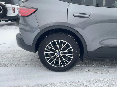 Used 2022 Ford Escape SEL w/ Technology Package image 22